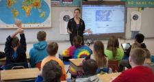 A sixth grade class at Central Elementary School in Tioga, North Dakota participated in NASA's 2014 Operation Ice Bridge Mission using the Mission Tool Suite for Education (MTSE) website.
